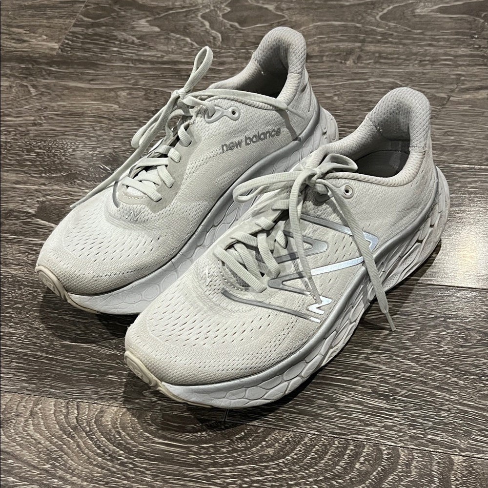 New Balance Fresh Foam (Grey)